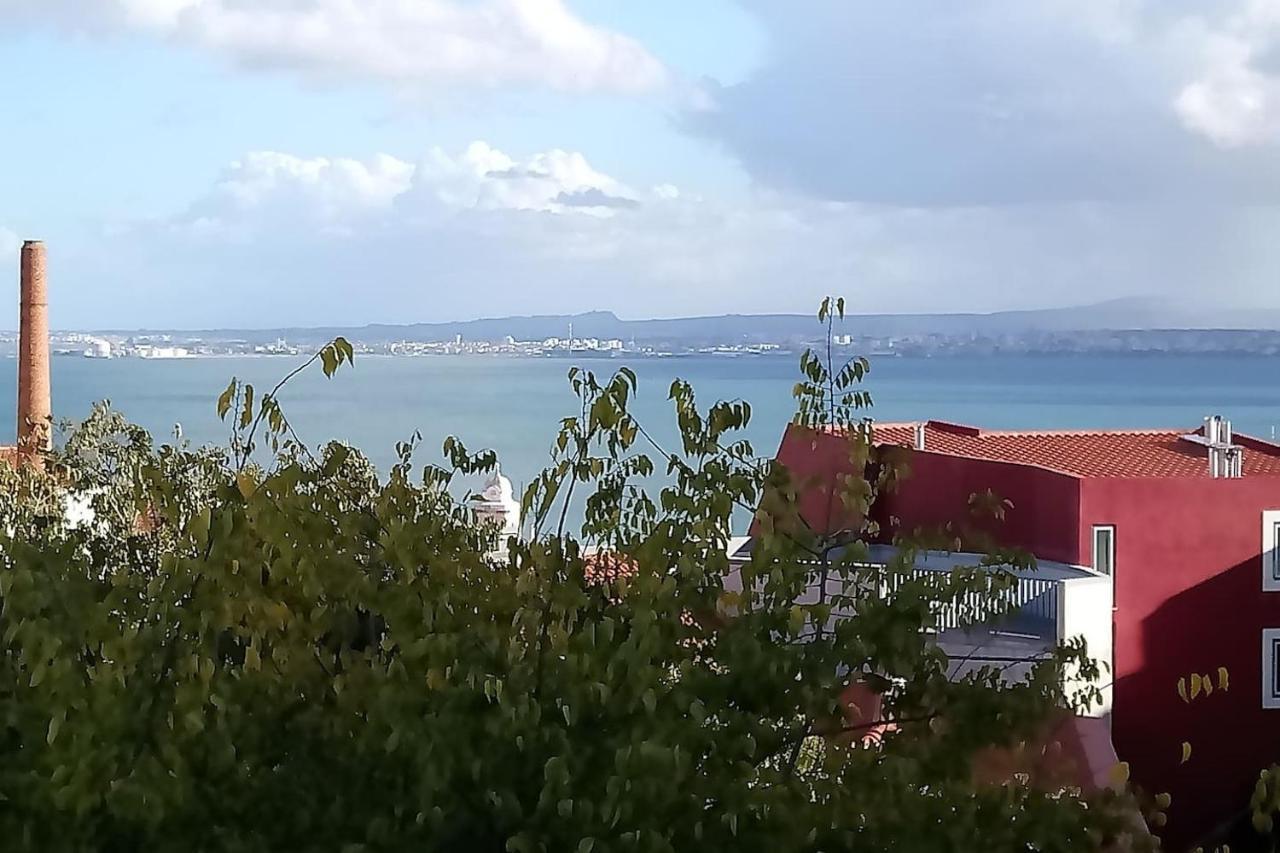 Alfama Chateau - Vue Exceptionelle - Charme - Calme Lisboa Dış mekan fotoğraf